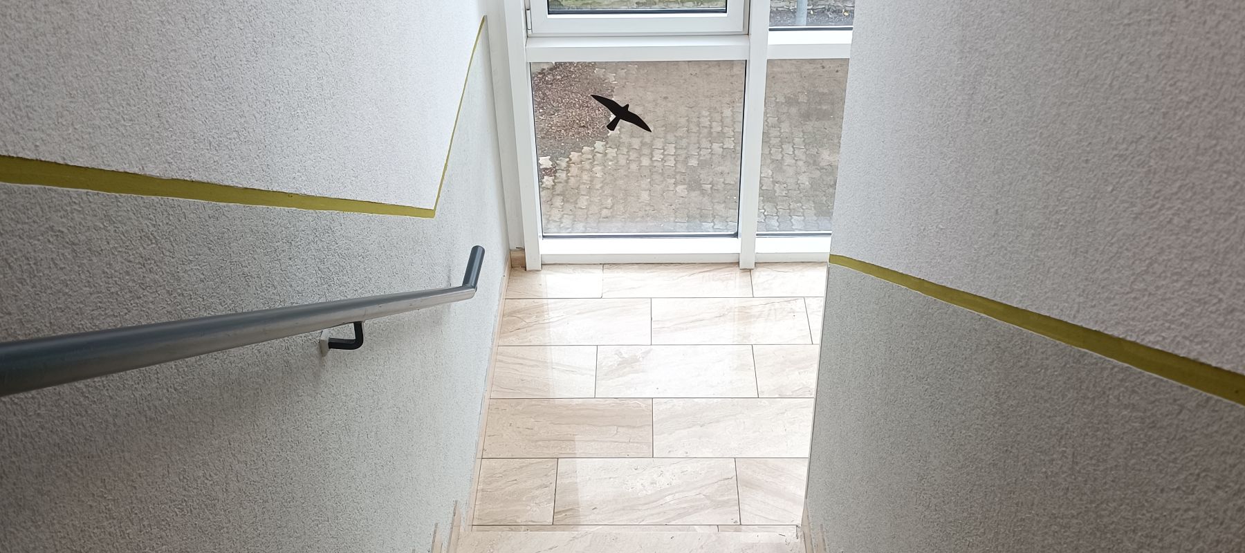Blick ins Treppenhaus des Wohnheims.